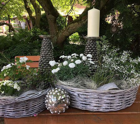 Pflanzkranz in weiss